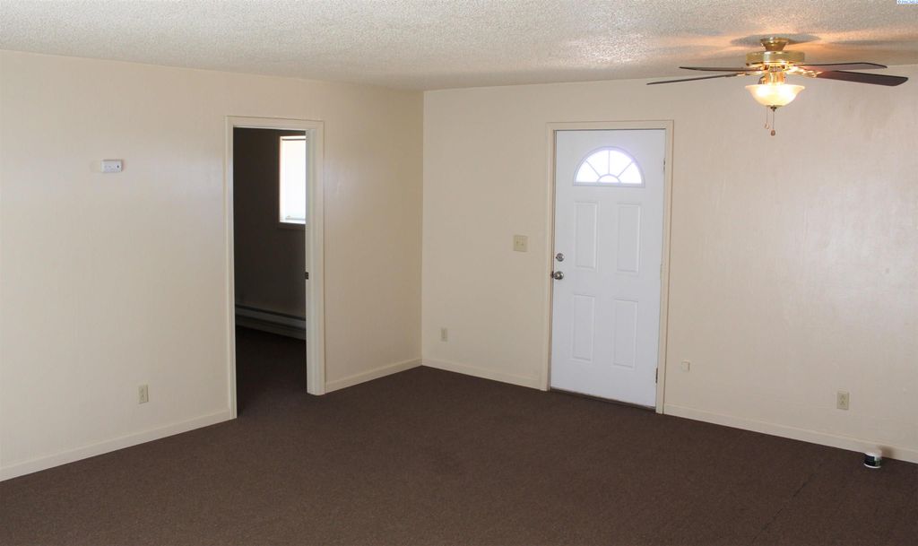 Photo of 2551 W Fir Road, Pasco, WA 99301 (MLS # 285826)