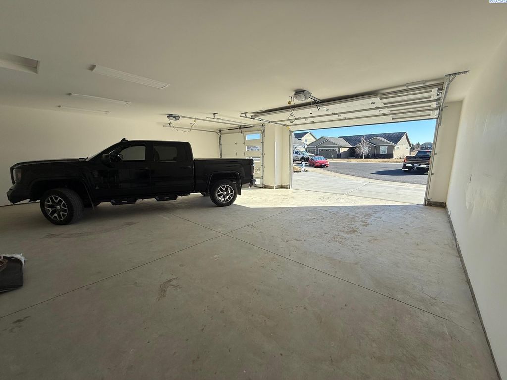 listing image 43