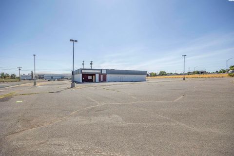 Photo of 101 S Gum St, Kennewick, WA (MLS # 285940)