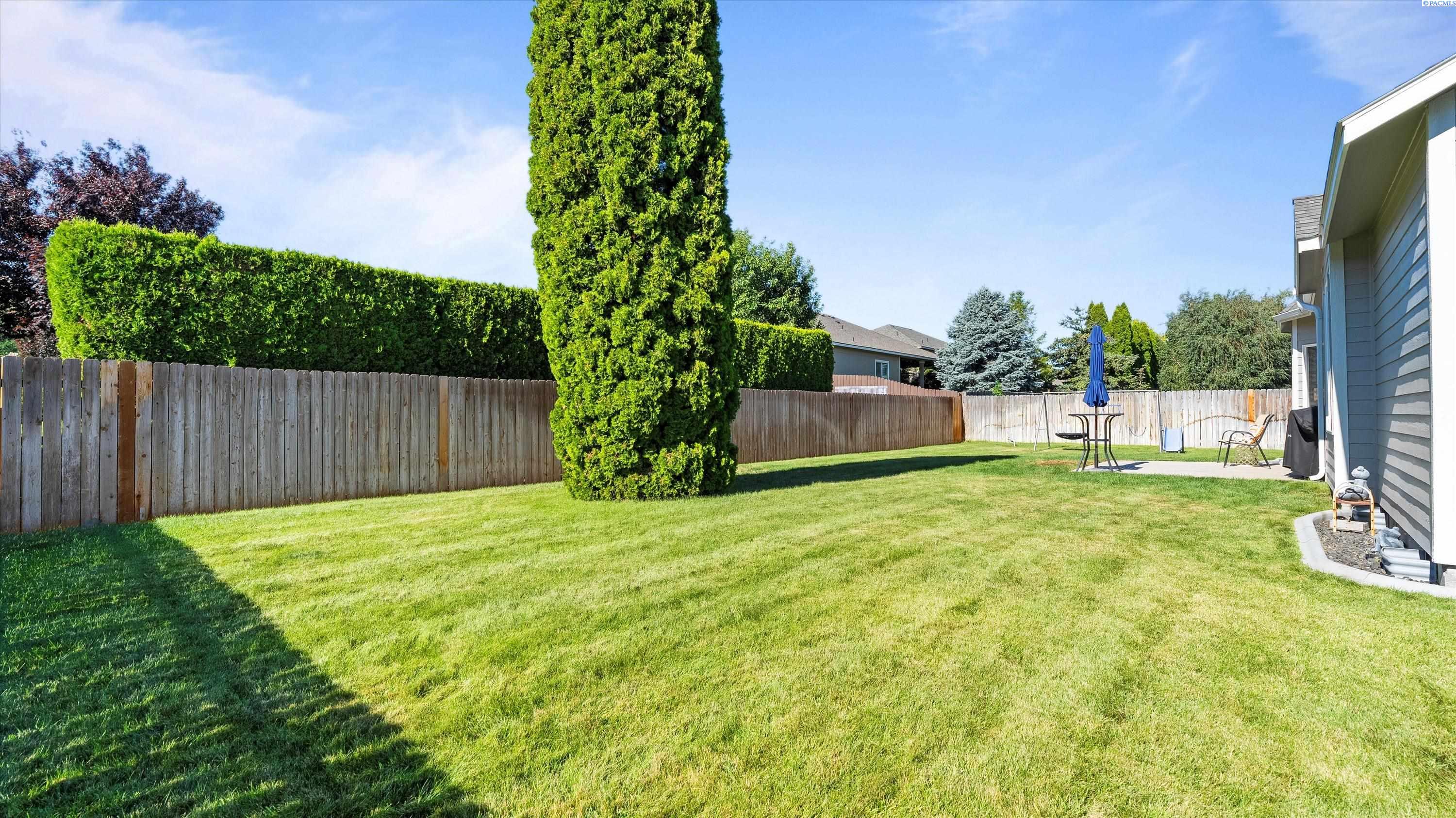 Kennewick, Washington 99336, United States, 3 Bedrooms Bedrooms, ,2 BathroomsBathrooms,Residential,Pending,181516