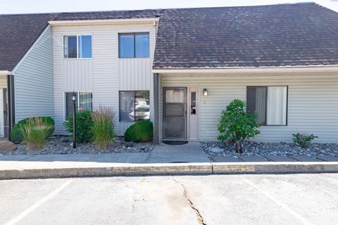 Photo of 600 SW Crestview #8 St, Pullman, WA 99163 (MLS # 285629)