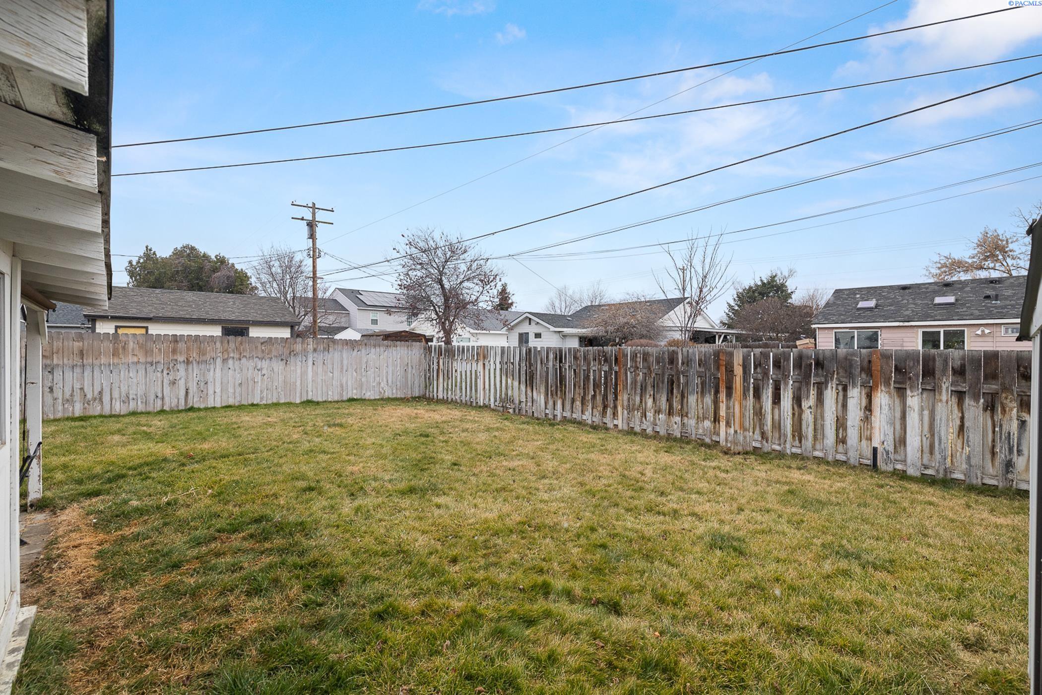 Richland, Washington 99354, United States, 3 Bedrooms Bedrooms, ,1 BathroomBathrooms,Residential,Pending,6603