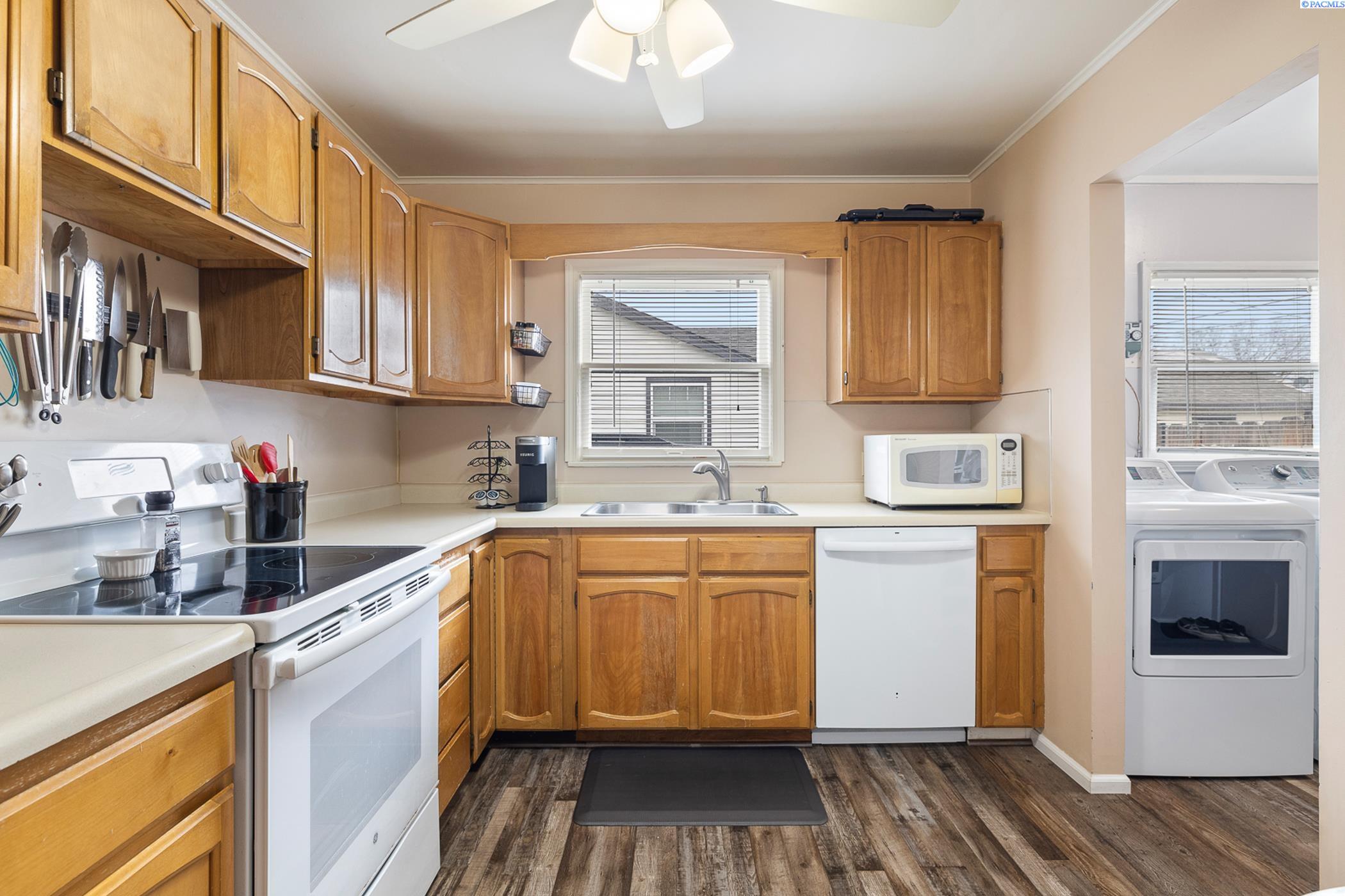 Richland, Washington 99354, United States, 3 Bedrooms Bedrooms, ,1 BathroomBathrooms,Residential,Pending,6603