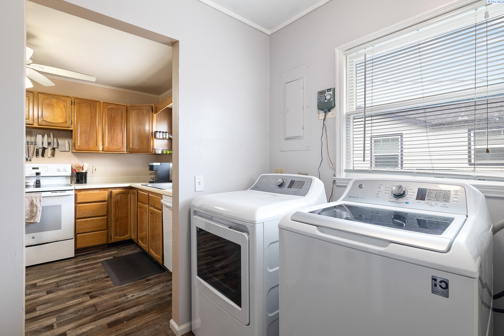 Richland, Washington 99354, United States, 3 Bedrooms Bedrooms, ,1 BathroomBathrooms,Residential,Pending,6603