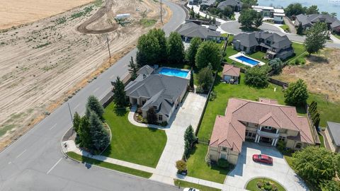 listing image 44