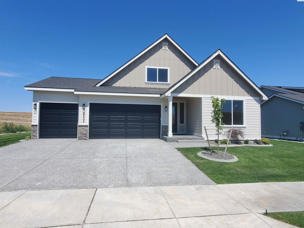 Photo of 2855 Savannah, Richland, WA 99354 (MLS # 285794)