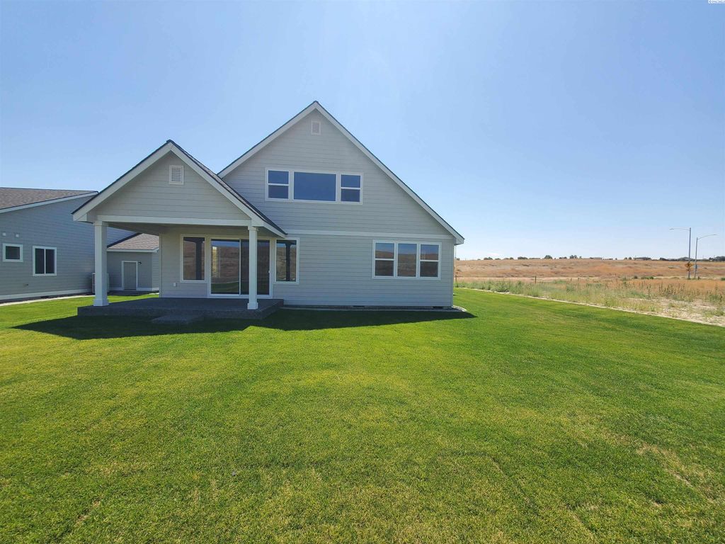 Photo of 2855 Savannah, Richland, WA 99354 (MLS # 285794)