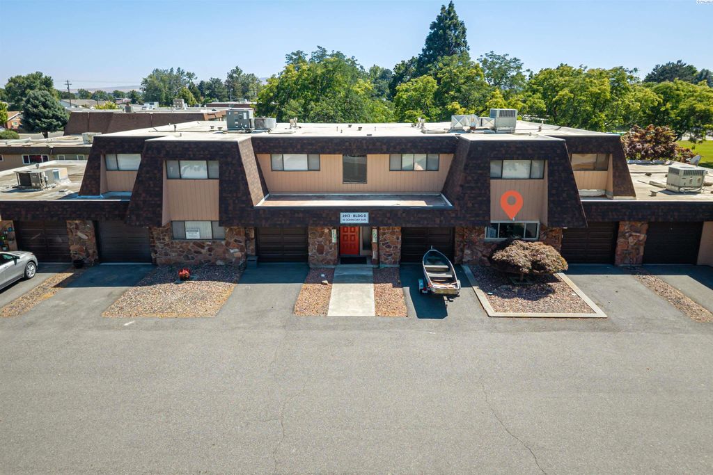 Photo of 2913 W John Day Ave #D-103, Kennewick, WA 99336 (MLS # 285999)