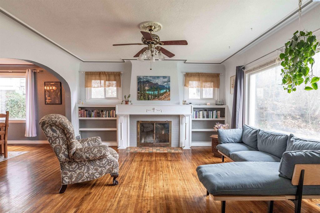 Photo of 807 S Mill St, Colfax, WA 99111 (MLS # 284496)
