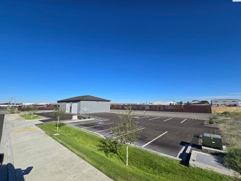 Photo of 1505 E Spokane Street, Pasco, WA 99301 (MLS # 286252)