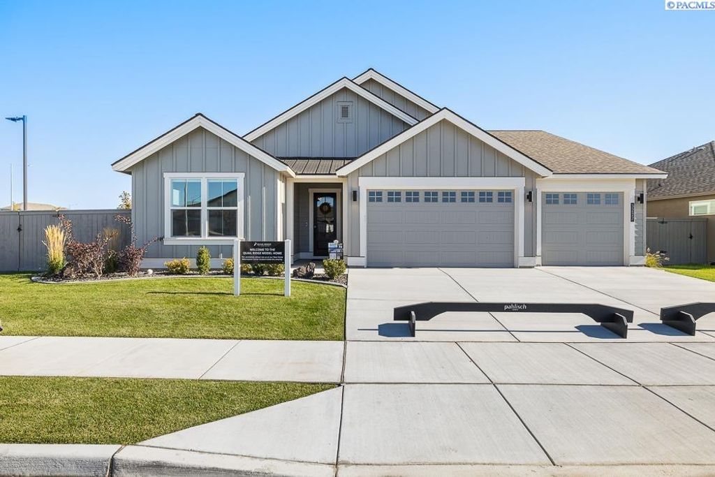 Photo of 3227 Emory Ave, Richland, WA 99354 (MLS # 289754)