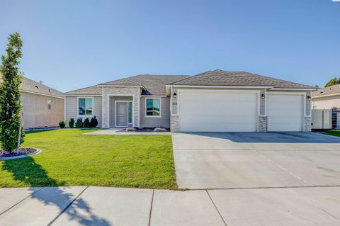 Photo of 8104 Massey Drive, Pasco, WA 99301 (MLS # 287903)