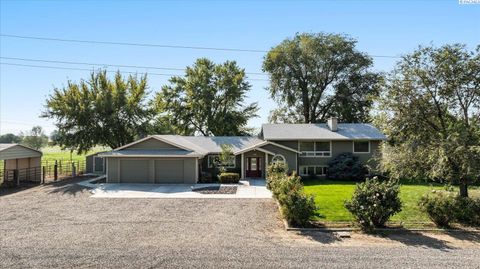 Photo of 5451 Columbia River Road, Pasco, WA 99301 (MLS # 287873)