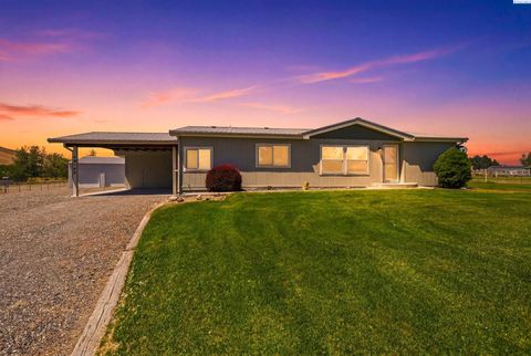 Photo of 48142 E Mayo Loop, Benton City, WA 99320 (MLS # 293791)