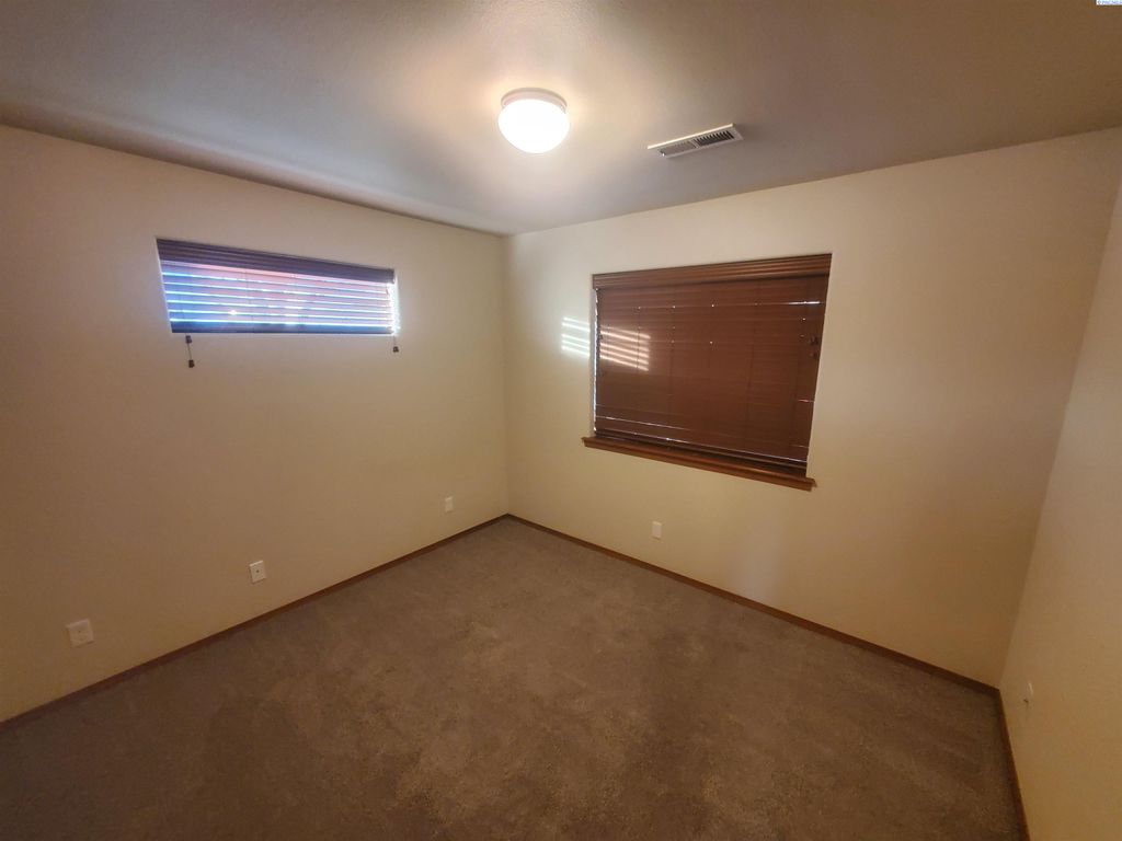Photo of 1627 Cactus Loop, Richland, WA 99352 (MLS # 290096)