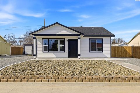 Photo of 407 Rossell Ave, Richland, WA 99352 (MLS # 291084)