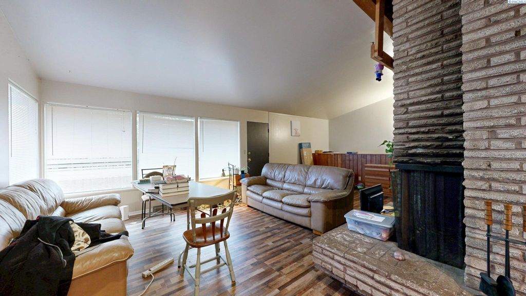 Photo of 1645 NE Lower Drive, Pullman, WA 99163 (MLS # 291008)