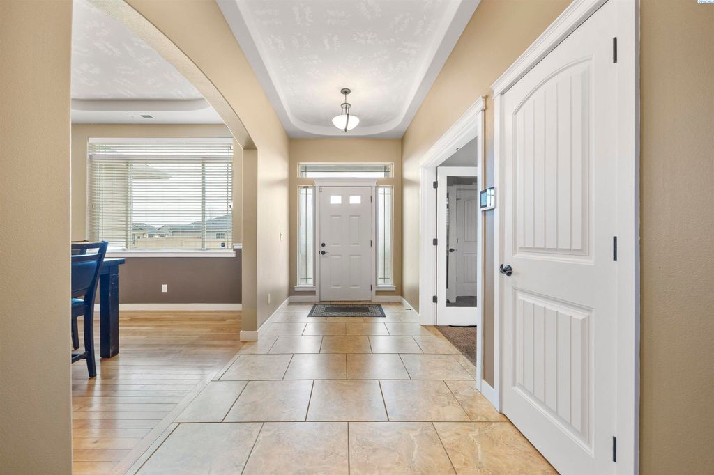 Photo of 4502 Tamarisk Drive, Pasco, WA 99301 (MLS # 291383)