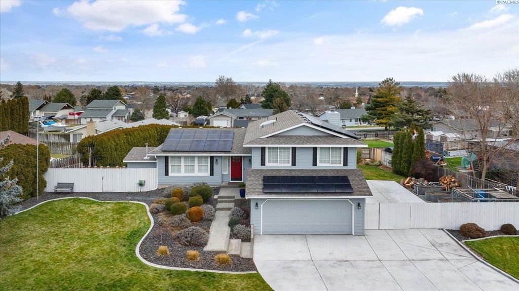 Photo of 4617 S Quincy Place, Kennewick, WA 99337 (MLS # 290710)