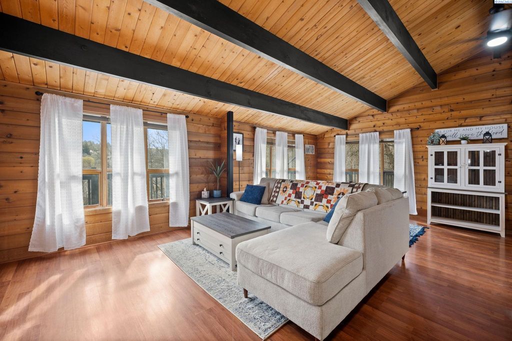 Photo of 508 S Cromwell St, Colfax, WA 99111 (MLS # 291477)