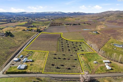 Photo of NKA Mize Road, Yakima, WA 98908 (MLS # 290864)