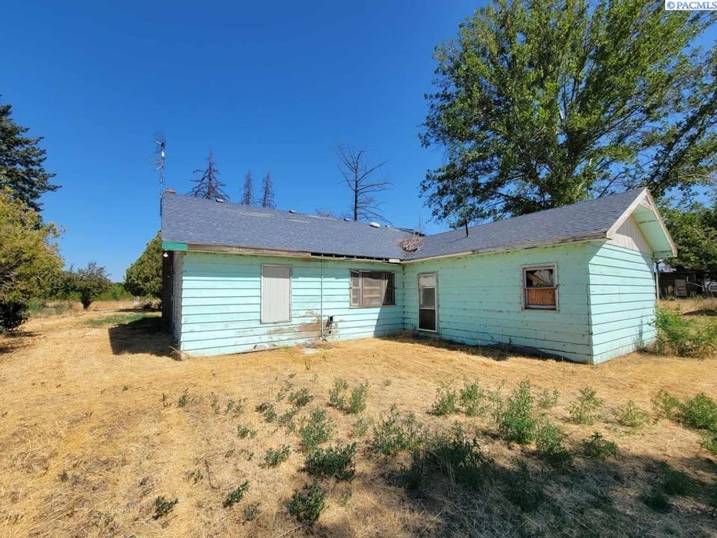 Photo of 22270 Sr Hwy 22, Mabton, WA 98935 (MLS # 288581)