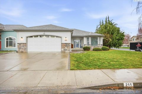 Photo of 211 Thyme Circle, Richland, WA 99352 (MLS # 289279)