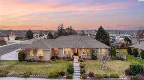 Photo of 8903 W 6th Ave, Kennewick, WA 99336 (MLS # 291000)