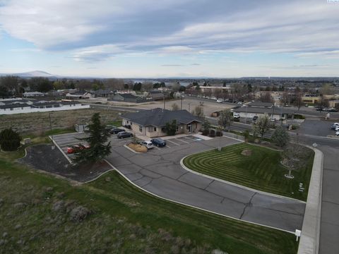 Photo of 1123 N Grant Pl, Kennewick, WA 99336 (MLS # 291635)