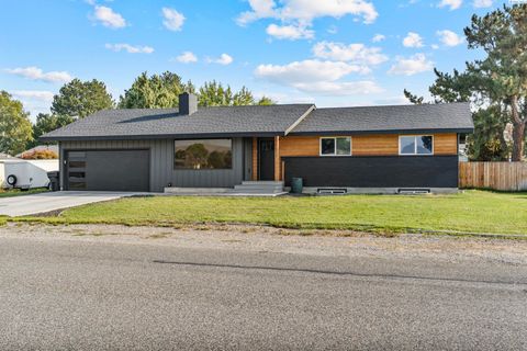 Photo of 10013 W Argent Rd, Pasco, WA 99301 (MLS # 287598)