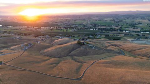 Photo of 1500 Nka, Lot 2 #Lot 2, Prosser, WA 99350 (MLS # 292659)