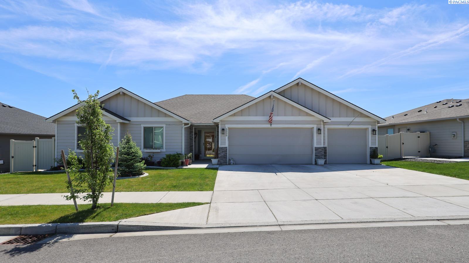 Photo 1 of 23 — 5539 W 32nd Avenue, Kennewick, WA 99338
