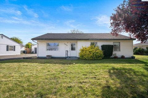 Photo of 604 Birch Avenue, Richland, WA 99352 (MLS # 292360)