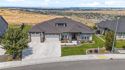 Photo of 2132 Legacy Lane, Richland, WA 99352 (MLS # 294339)