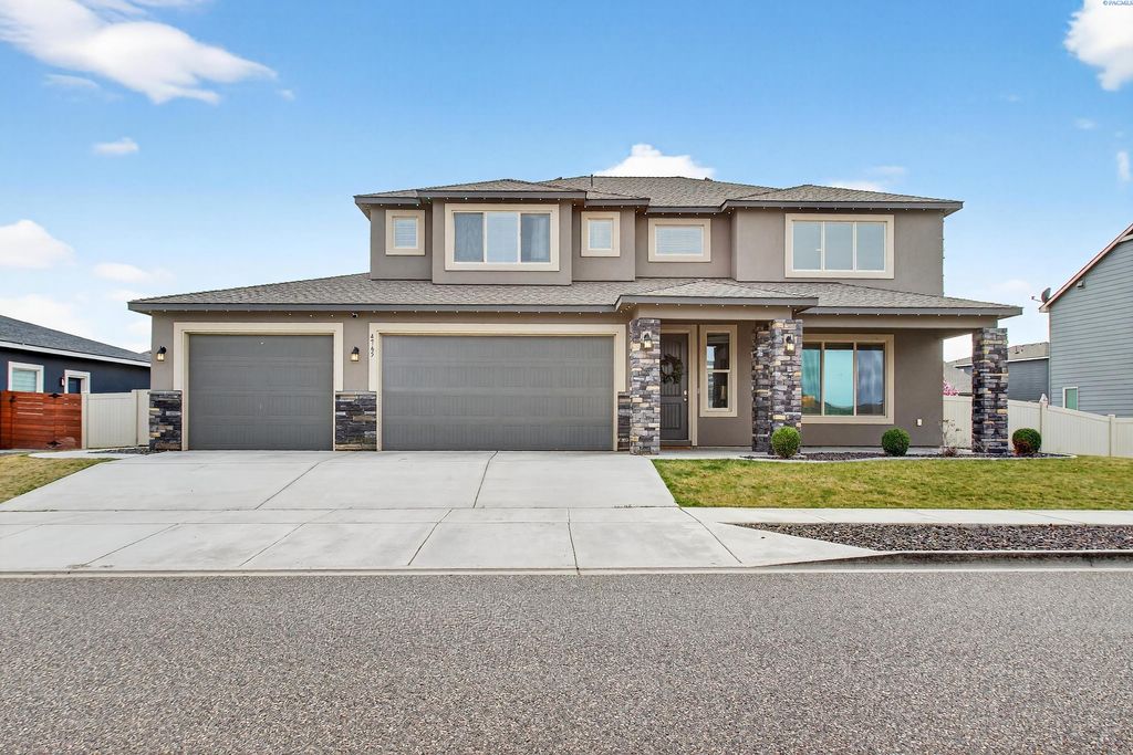 Photo of 4765 Highview St, Richland, WA 99352 (MLS # 291501)