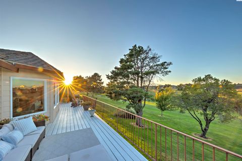 Photo of 3501 S Quillan Ct, Kennewick, WA 99337 (MLS # 287590)