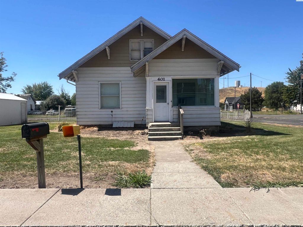 Photo of 401 G Street, Endicott, WA 99125 (MLS # 289077)