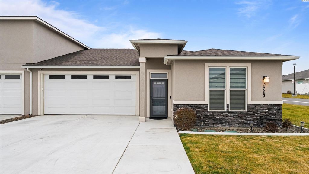 Photo of 2763 Carefree Loop, West Richland, WA 99353 (MLS # 289886)
