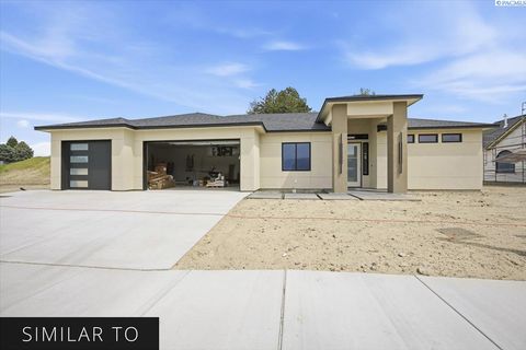 Photo of 8034 W 12th Ave, Kennewick, WA 99338 (MLS # 292952)