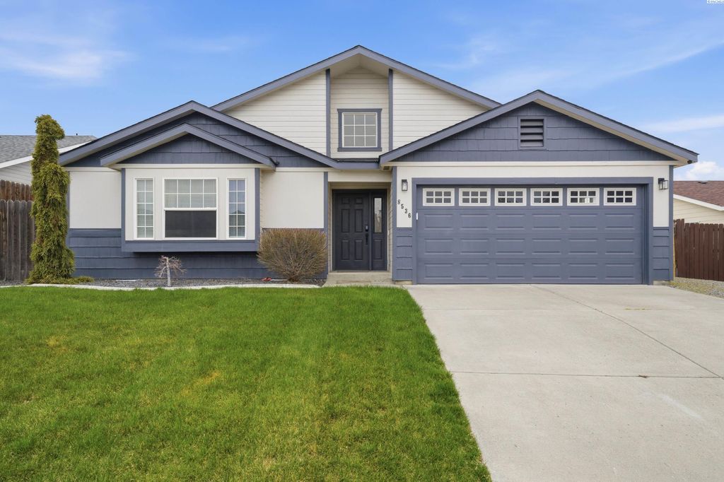 Photo of 8536 W Canyon Ave, Kennewick, WA 99336 (MLS # 291587)