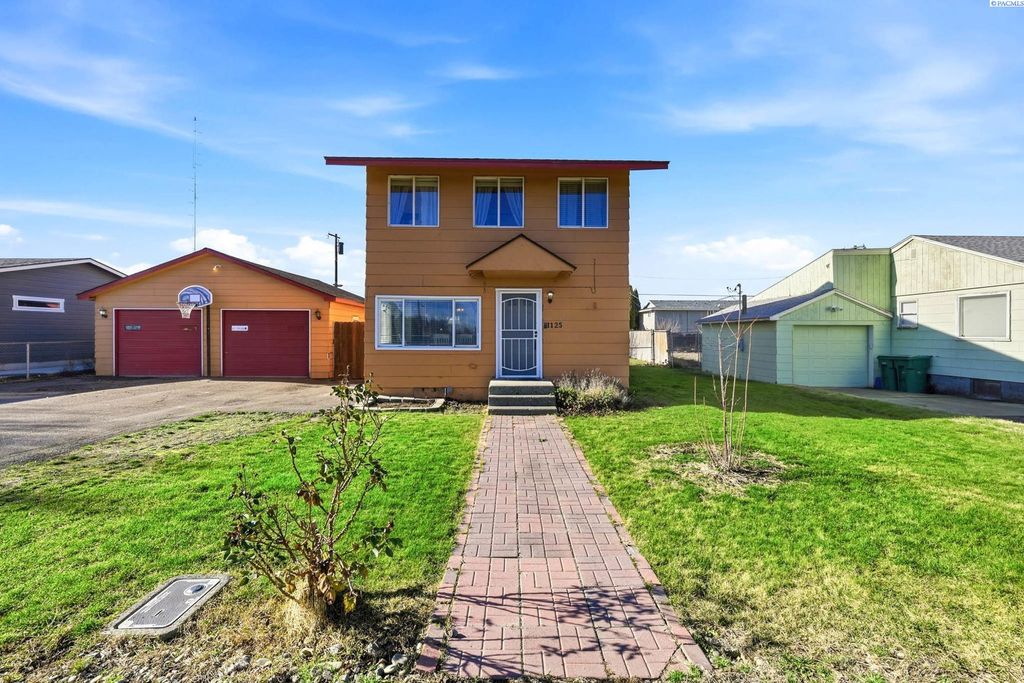 Photo of 1125 N Arthur Street #1321, Kennewick, WA 99336 (MLS # 290397)