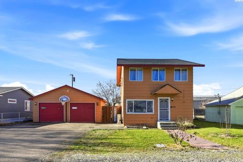 Photo of 1125 N Arthur Street #1321, Kennewick, WA 99336 (MLS # 290397)