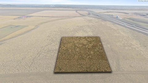 Photo of TBD Adair Rd, Kennewick, WA 99336 (MLS # 289494)