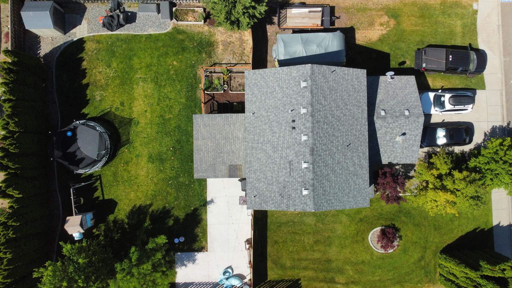 Photo of 6112 Westminster Ln, Pasco, WA 99301 (MLS # 292843)
