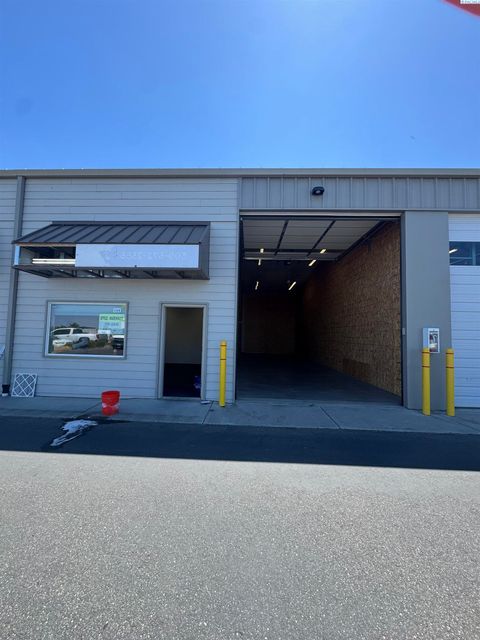 Photo of 6159 W Deschutes AVE #507-8, Kennewick, WA 99336 (MLS # 294356)