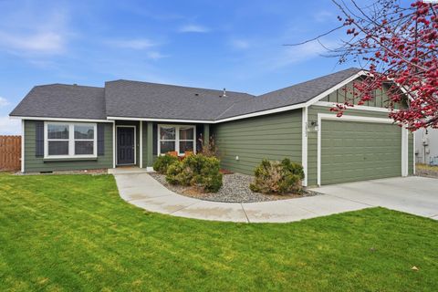 Photo of 5602 Maryhill Lane, Pasco, WA 99301 (MLS # 289262)