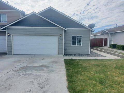 Photo of 2662 Jason Loop, Richland, WA 99352 (MLS # 291857)