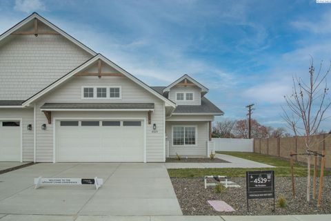 Photo of 4529 Grove Court, West Richland, WA 99353 (MLS # 288076)