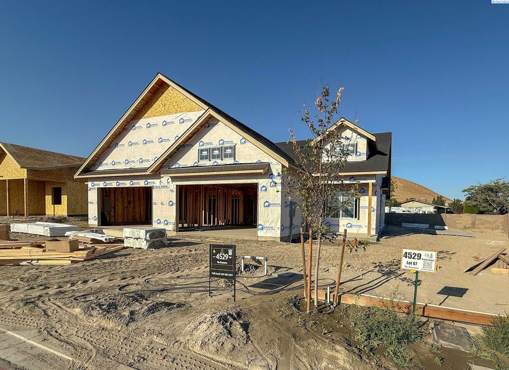 Photo of 4529 Grove Court, West Richland, WA 99353 (MLS # 288076)