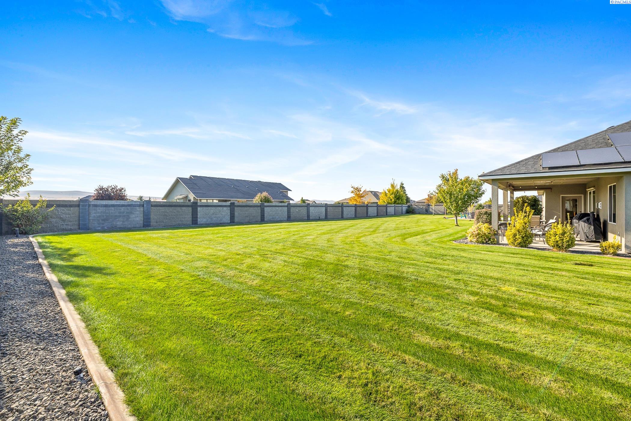 Kennewick, Washington 99338, United States, 4 Bedrooms Bedrooms, ,3 BathroomsBathrooms,Residential,Active,225718